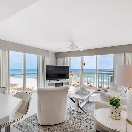 Pelican Beach Resort 501